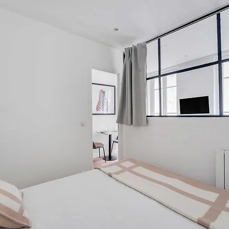 Charming In The Heart Of Le Marais Parigi